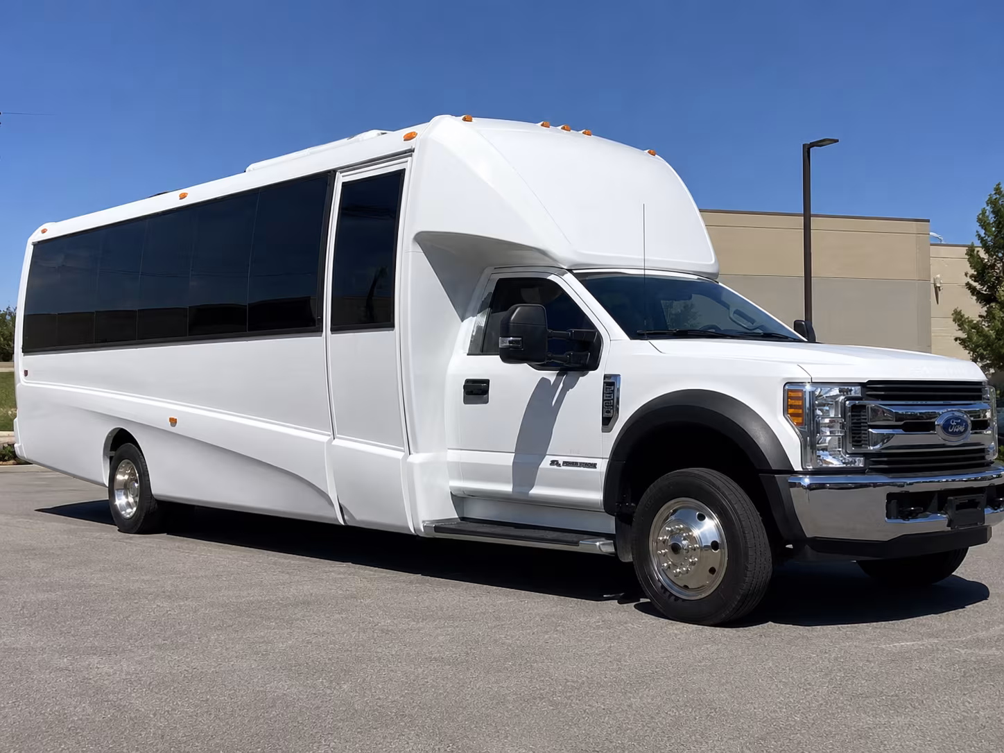 end of year and graduation trip buses for margate students
