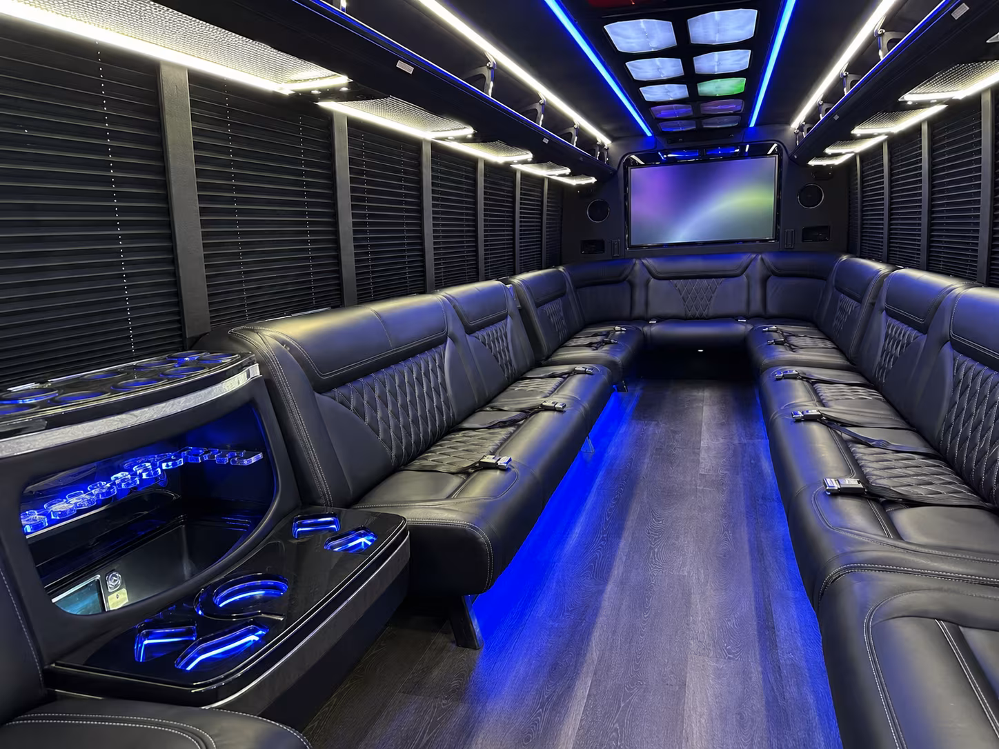 margate 20 passenger party bus inside
