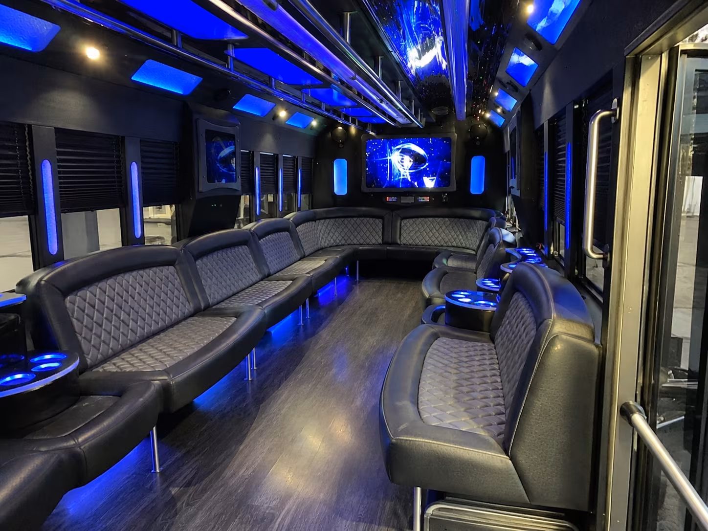 margate 28 passenger party bus interior