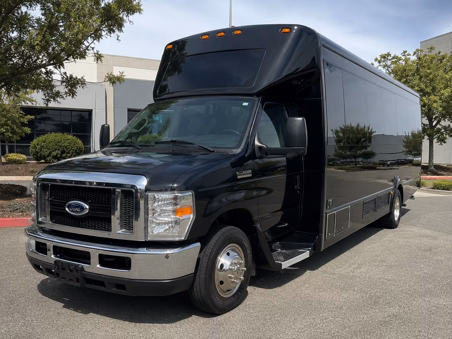 party buses for margate bachelorette and bachelor weekends